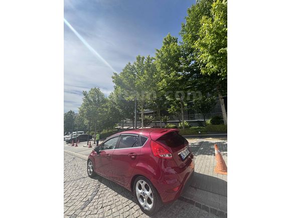 Sahibinden Ford Fiesta 1.4 Titanium 2011 Model