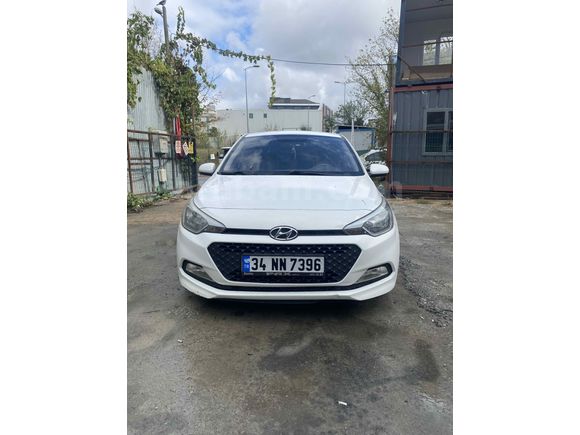 Sahibinden Hyundai i20 1.4 CRDi Jump 2015 Model  215.000 km Beyaz