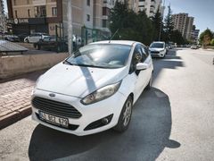 Sahibinden Ford Fiesta 1.25 Trend X 2017 Model  192.000 km Beyaz