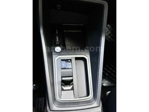  Volkswagen Caddy 2.0 TDI Style 2021 CAM TAVAN 