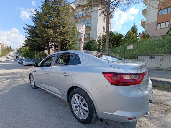 Sahibinden Renault Megane 1.5 dCi Touch 2018 Model