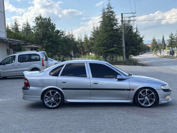 Sahibinden Opel Vectra 2.0 GLS 1996 Model 