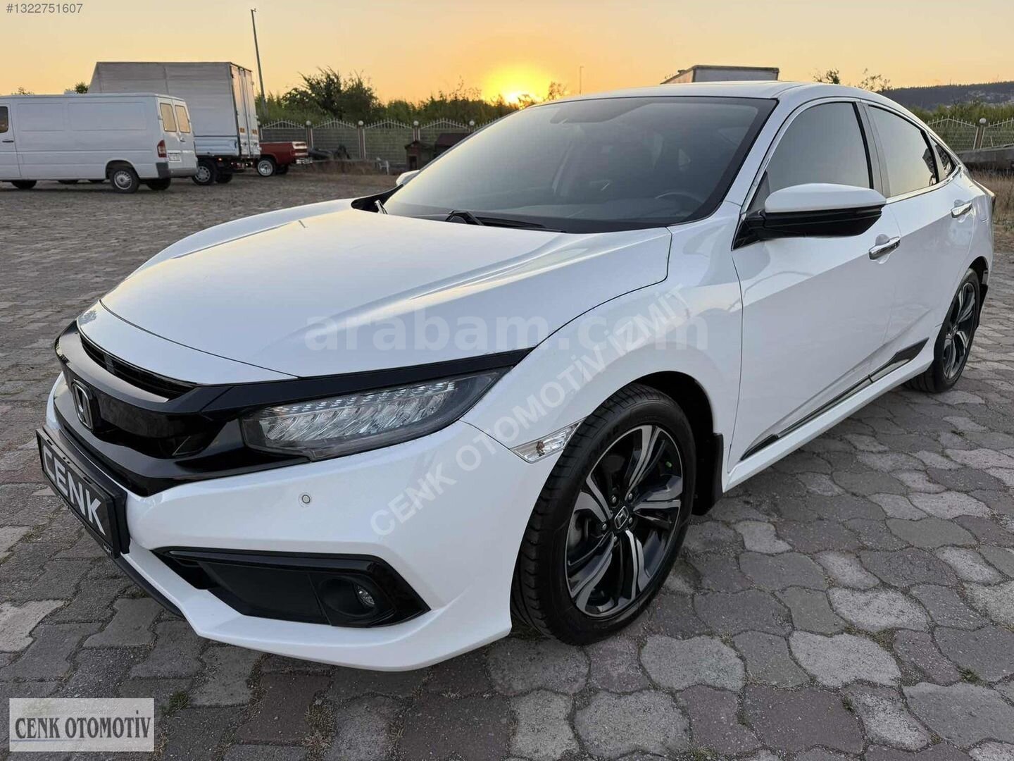 Galeriden Honda Civic 1.6i VTEC Eco Executive 2020 Model Kocaeli 95.000 km Beyaz 4