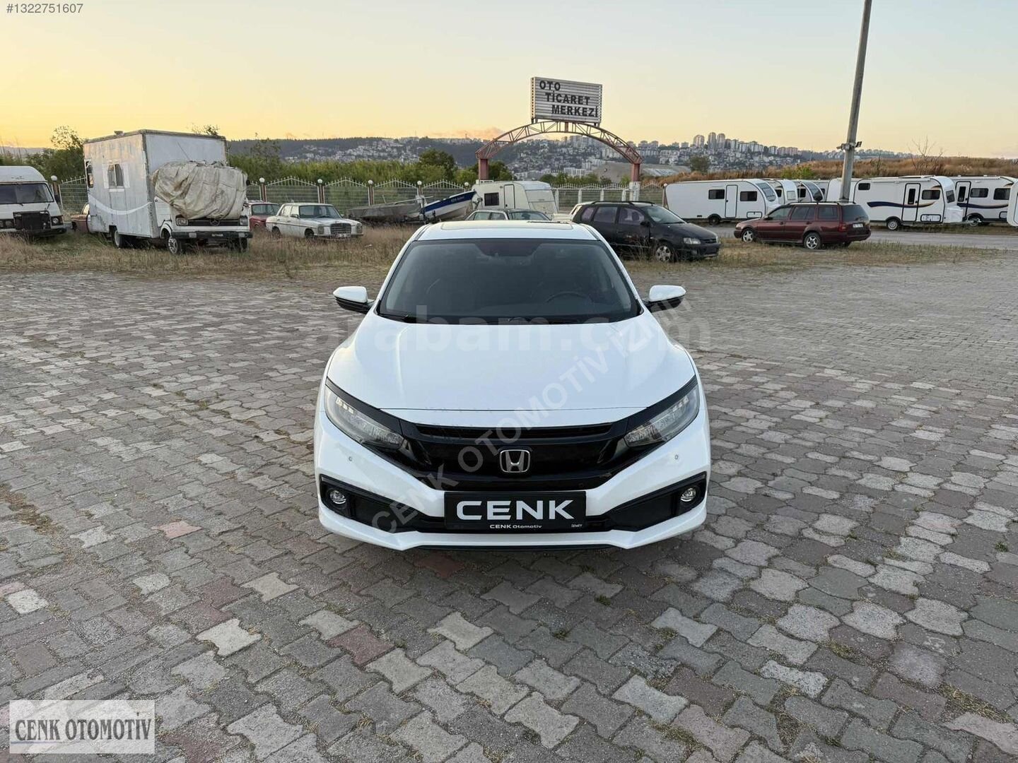 Galeriden Honda Civic 1.6i VTEC Eco Executive 2020 Model Kocaeli 95.000 km Beyaz 1