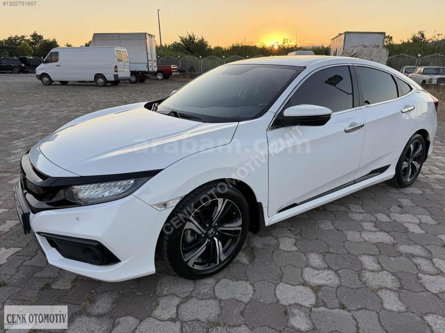 Galeriden Honda Civic 1.6i VTEC Eco Executive 2020 Model Kocaeli 95.000 km Beyaz 5