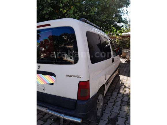 Sahibinden Peugeot Partner 1.9 D 2004 Model