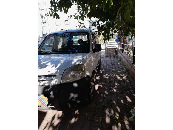 Sahibinden Peugeot Partner 1.9 D 2004 Model