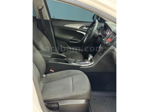 ATAŞ AUTO 2013 14 INSIGNIA 1.6 T EDİTİON ELEGANCE HATASIZ 190 KM