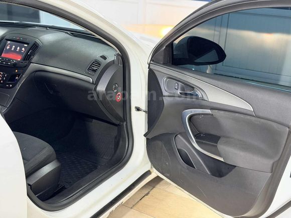 ATAŞ AUTO 2013 14 INSIGNIA 1.6 T EDİTİON ELEGANCE HATASIZ 190 KM