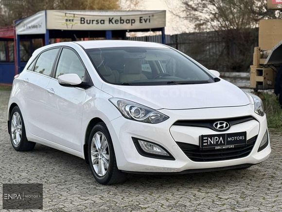 DEĞİŞENSİZ BOYASIZ TRAMERSİZ HYUNDAİ İ30