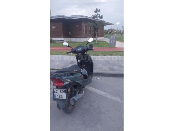 sahibinden temiz 1 senelik  Arora