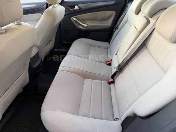 DEĞİŞENSİZ BAKIMLI MONDEO TİTANIUM