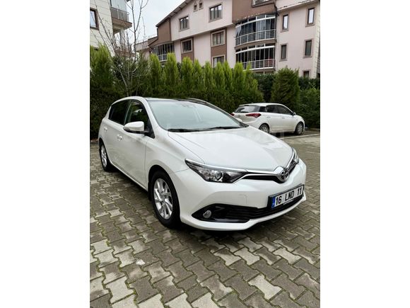 2017 Toyota Auris 1.6 MultiDrive S Advance Skypack 