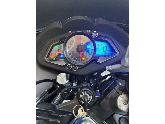 Sahibinden temiz ve bakımlı rs200
