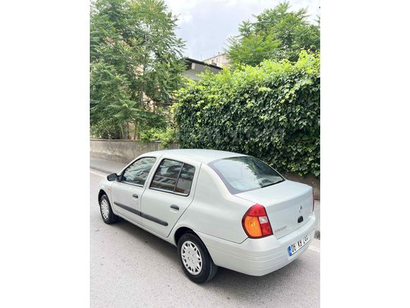 Sahibinden Renault Clio 1.4 RNA 2000 Model 