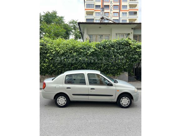 Sahibinden Renault Clio 1.4 RNA 2000 Model 