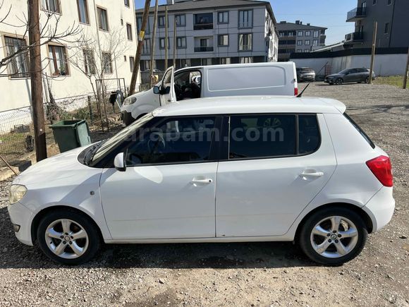 Sahibinden Skoda Fabia 1.2 Optimal 2012 Model 