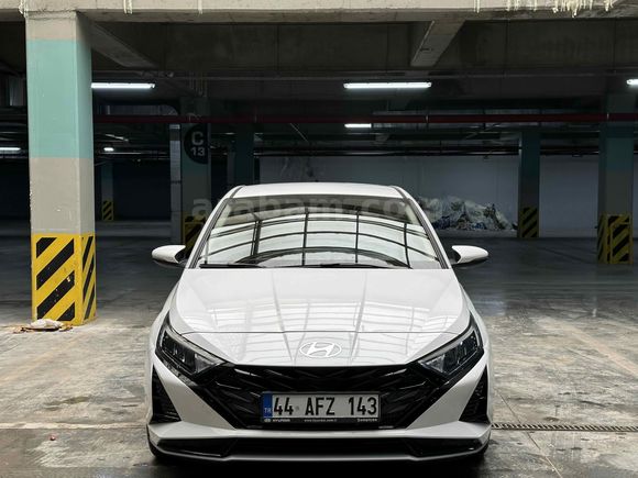 Sahibinden HATASIZ BOYASIZ DEĞİŞENSİZ 2024Model  i20 