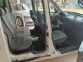 Galeriden Renault Kangoo 1.9 D 2002 ÇİFT SÜRGÜLÜ Antalya