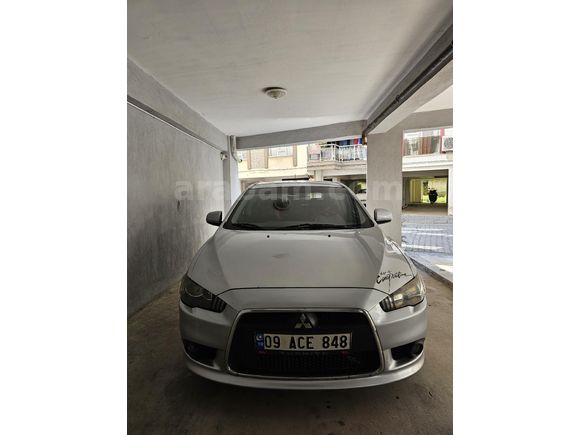 Mitsubishi Lancer 1.6 Invite 2011 Full