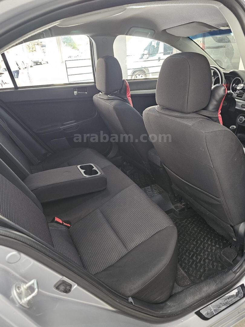 Sahibinden Mitsubishi Lancer 1.6 Invite 2011 Model Aydın 175.860 km Gri (Gümüş) 7