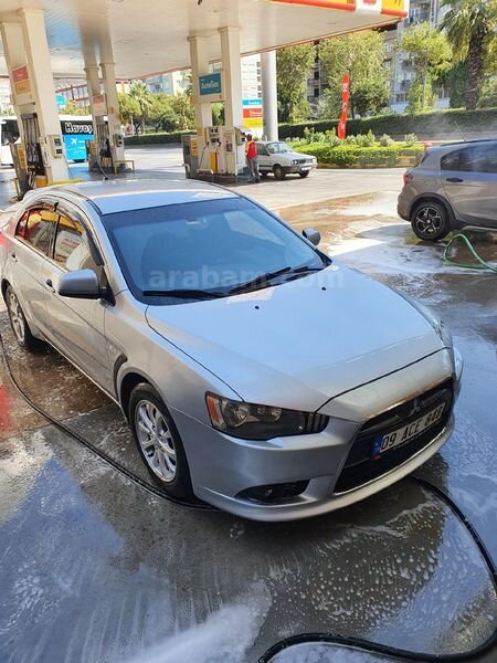 Sahibinden Mitsubishi Lancer 1.6 Invite 2011 Model Aydın 175.860 km Gri (Gümüş)