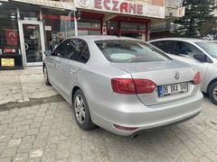 Temiz Volkswagen Jetta 1.6 TDi Trendline 2014 Model 