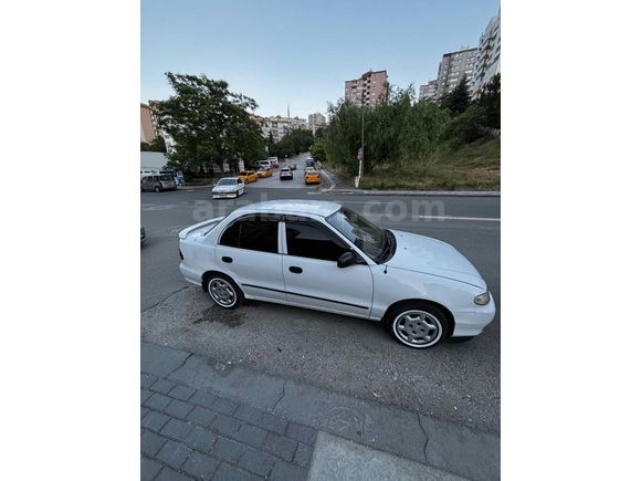 Sahibinden Hyundai Accent 1.3 LS 1998 Model 