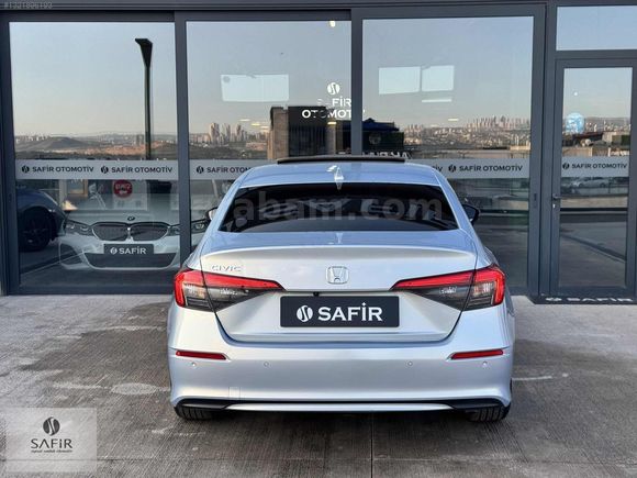 SAFİR'DEN 2022 CİVİC 1.5VTEC ECO EXECUTİVE PLUS FAB.LPG 70BİN KM