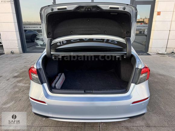 SAFİR'DEN 2022 CİVİC 1.5VTEC ECO EXECUTİVE PLUS FAB.LPG 70BİN KM