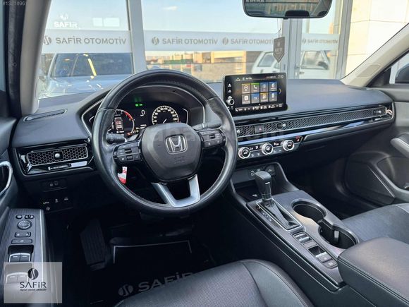SAFİR'DEN 2022 CİVİC 1.5VTEC ECO EXECUTİVE PLUS FAB.LPG 70BİN KM