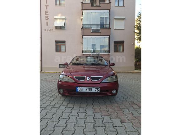 Sahibinden Renault Megane 1.6 Coupe Expression 2000 Model  250.540 km