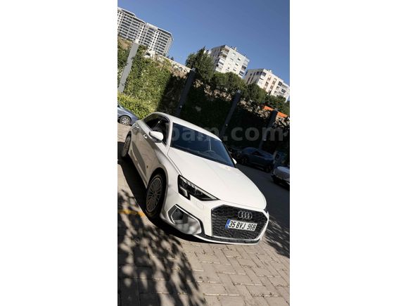 Sahibinden Audi A3 Sportback 35 TFSI Advanced 2023 Model İzmir