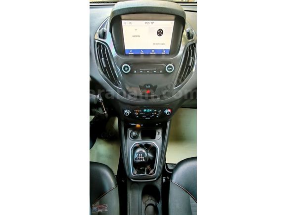 AUTO KILINÇ 2022 Courier Titanium Plus 1.0 Ecoboos