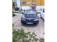 Sahibinden SATLIK ACİL FİSAT ARACİ Renault Laguna 1.6 RXE 2000 Model