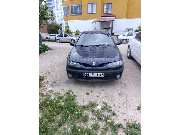 Sahibinden SATLIK FİRSAT ARACİ Renault Laguna 1.6 RXE 2000 Model