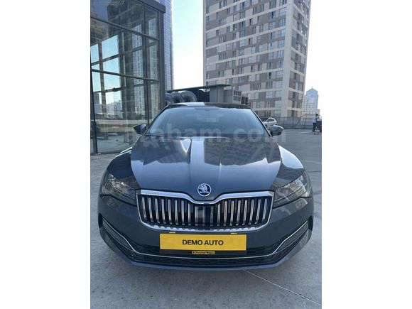 DEMO AUTO 'DAN 2021 SÜPERB TSİ ACT PRESTİGE HATASIZ 138500KM