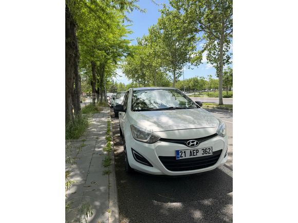 Sahibinden Hyundai i20 1.2 D-CVVT Jump 2012 Model