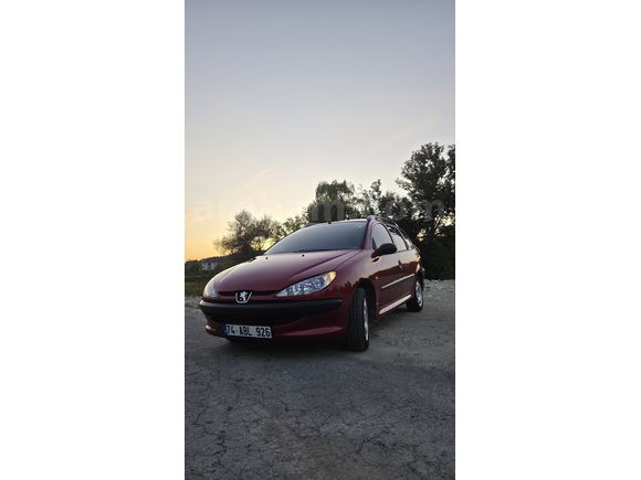 SAHİBİNDEN MASRAFSIZ, BAKIMLI, YAKIT CİMRİSİ PEUGEOT 206 SW