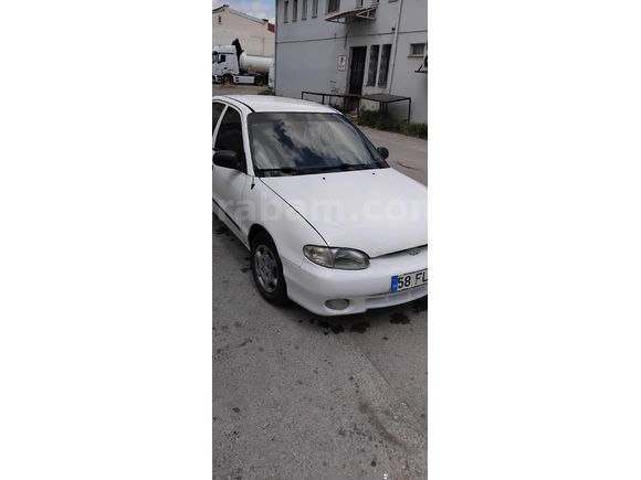 Sahibinden Hyundai Accent 1.5 GLS 1999 Model