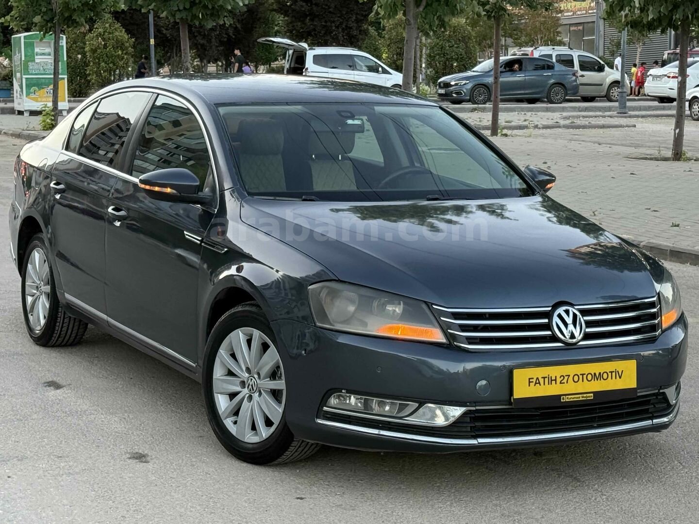Galeriden Volkswagen Passat 1.6 TDi BlueMotion Comfortline 2011 Model Gaziantep 330.000 km Gri 3