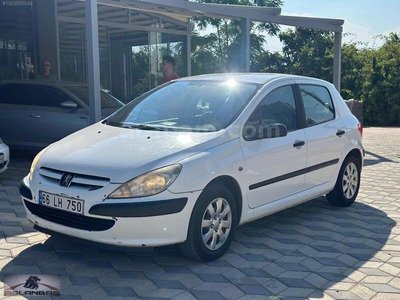 Galeriden Peugeot 307 1.4 HDi Envy 2005 Model Mersin 187.000 km Beyaz