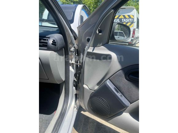 Sahibinden Renault Clio 1.4 Alize 2005 Model 
