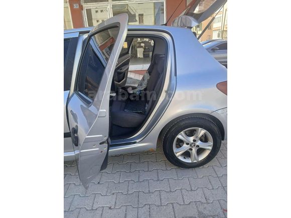 2004 MODEL Peugeut 307 1.4HDİ