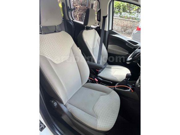 Sahibinden Ford Tourneo Courier 1.6 TDCi Titanium Plus 2017 Model 