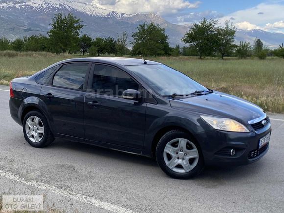 - 2011 1.Sınıf 277 Bin Km ' De - 1.6 TDCİ 95 HP Trend X Focus -