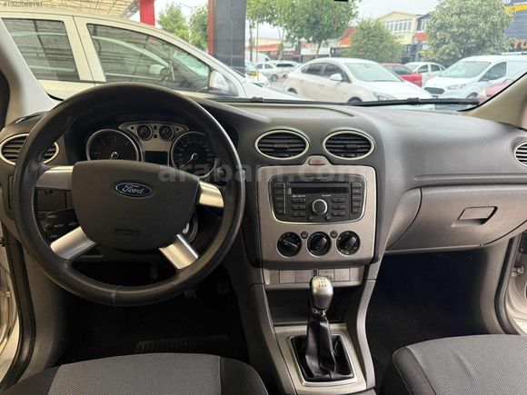 ÇOK TEMİZ_BAKIMLI_1.6 DİZEL_2011 TREND X_SEDAN FOCUS