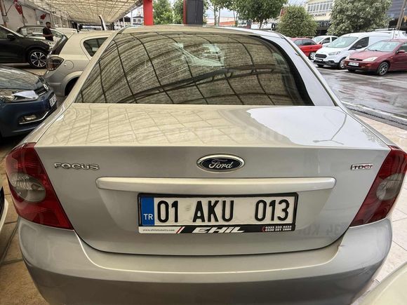 ÇOK TEMİZ_BAKIMLI_1.6 DİZEL_2011 TREND X_SEDAN FOCUS