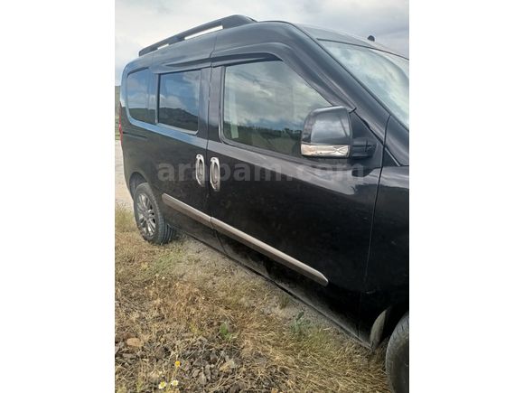 Sahibinden Fiat Doblo Geniş aile tipi Kamyonet 1.6 Multijet Plus 2012 Model