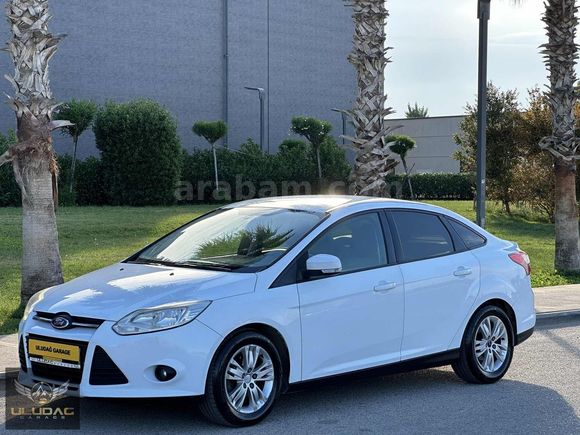 ULUDAĞ GARAGE'DEN 2014MODEL FORD FOCUS TEMİZ ARAYANA